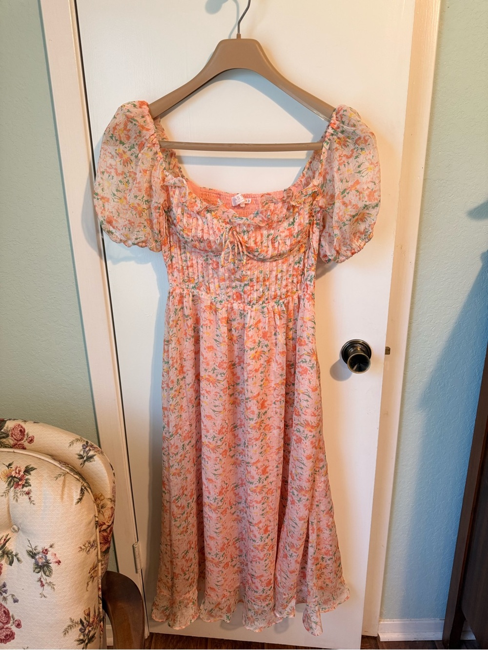 Peach Floral Puff-Sleeve Maxi Dress